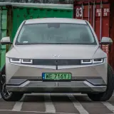 Jakie napięcie w samochodzie elektrycznym? Poznaj kluczowe różnice