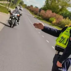 Czy motorowerem można jeździć bez prawa jazdy? Sprawdź przepisy!