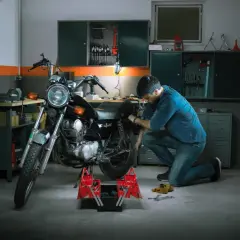 Ile zarabia mechanik motocyklowy? Zaskakujące fakty o wynagrodzeniu