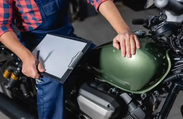 Ile kosztuje rejestracja motoroweru? Sprawdź, co musisz wiedzieć