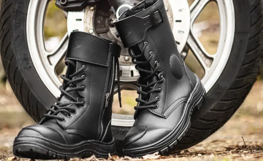 Jakie buty motocyklowe wybrać, aby uniknąć nieprzyjemnych kontuzji?