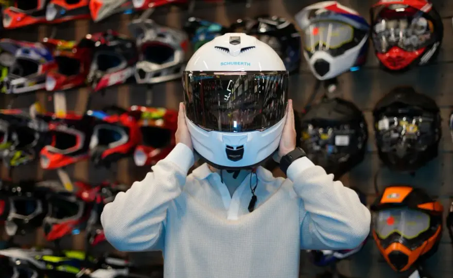 Jak wyciszyć kask motocyklowy i cieszyć się komfortową jazdą