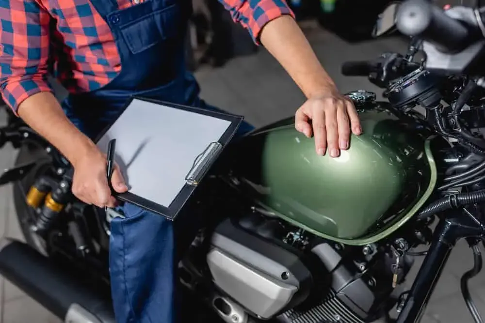 Jak zarejestrować motorower bez dokumentów i uniknąć problemów?