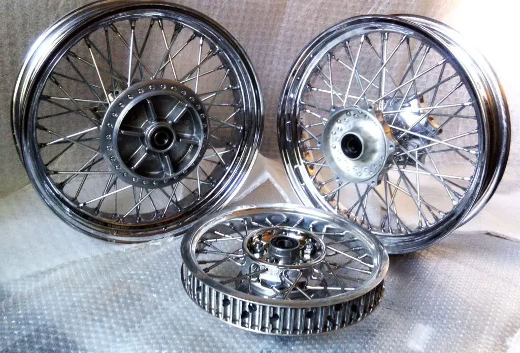 Ile kosztuje centrowanie koła motocyklowego? Sprawdź ceny i porady